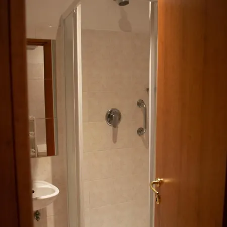 Bed and breakfast Riari Garden 5*