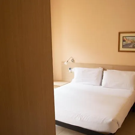 Riari Garden 5* Рим