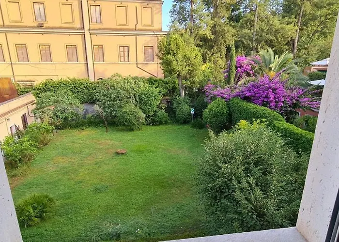 Riari Garden Frühstückspension 5*