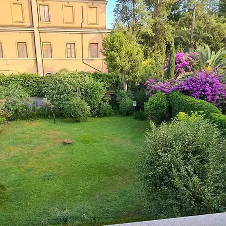 Riari Garden Frühstückspension 5*