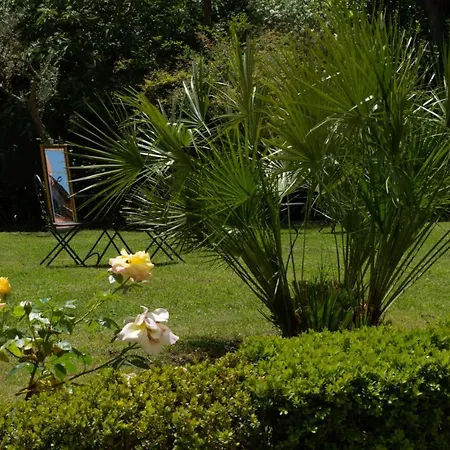 Frühstückspension Riari Garden